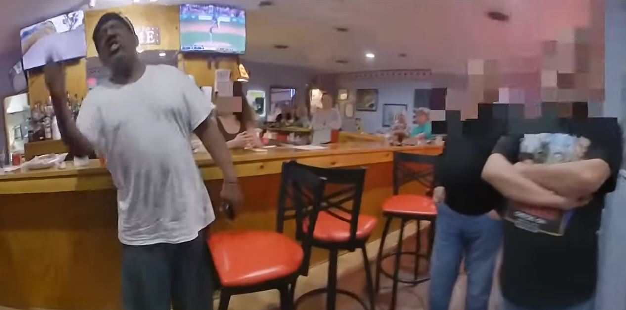 ΗΠΑ: Νέα υπόθεση «δεν μπορώ να αναπνεύσω» με τον θάνατο συλληφθέντος Αφροαμερικανού