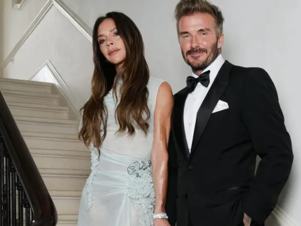 Βικτόρια Μπέκαμ: Έκλεισε τα 50 και οι Spice Girls της επιφύλαξαν το απόλυτο reunion 