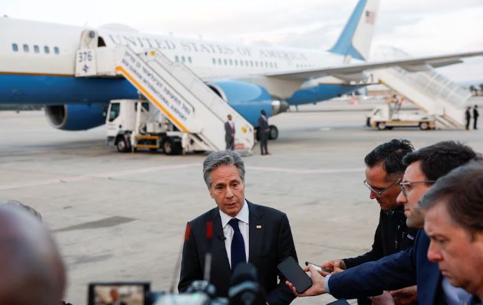 Μπλίνκεν: Νέο πρόβλημα με το αεροπλάνο του – Πήγε οδικώς στις Βρυξέλλες