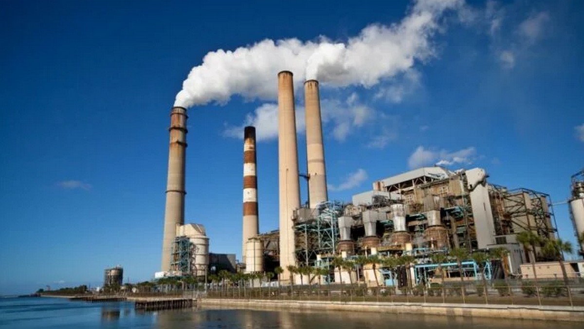 Εργαζόμενους από τρίτες χώρες αναζητά η ελληνική βιομηχανία