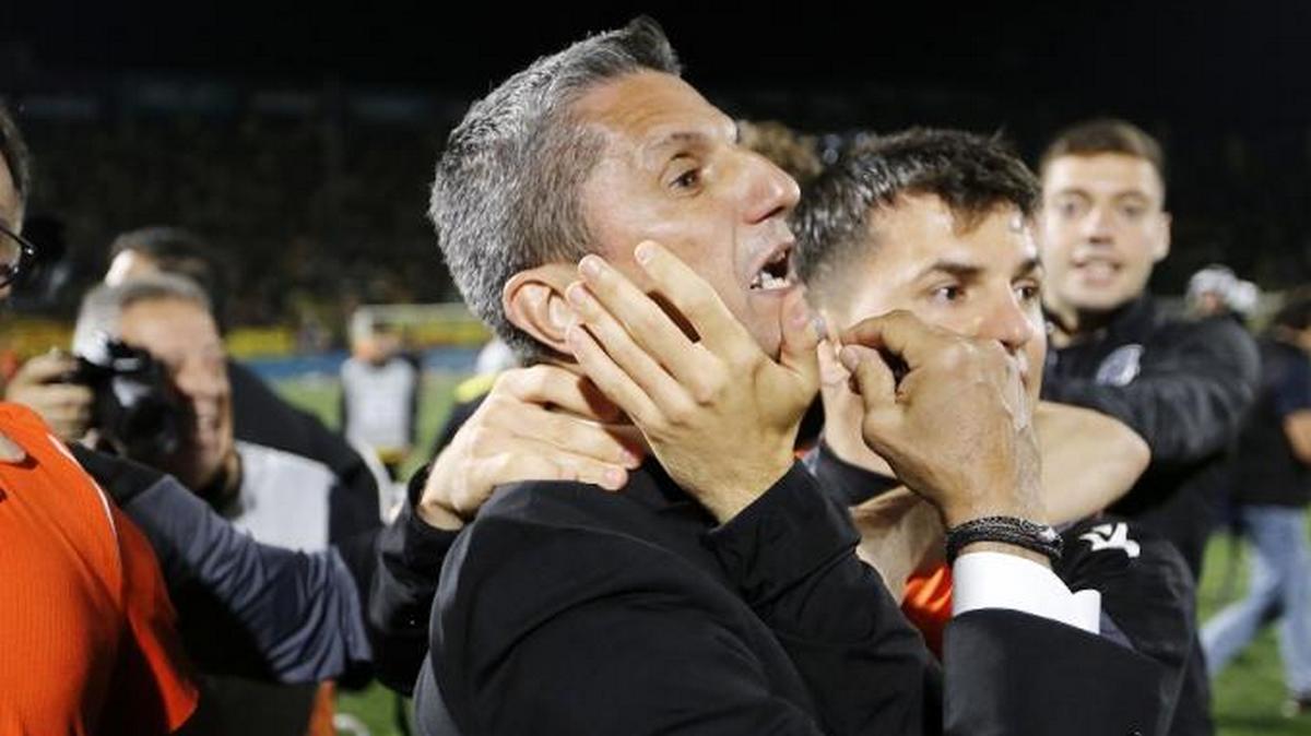 Ραζβάν Λουτσέσκου: «Είναι το τρίτο πρωτάθλημα γιατί το ένα μας το έκλεψαν και το πήρε η ΑΕΚ»