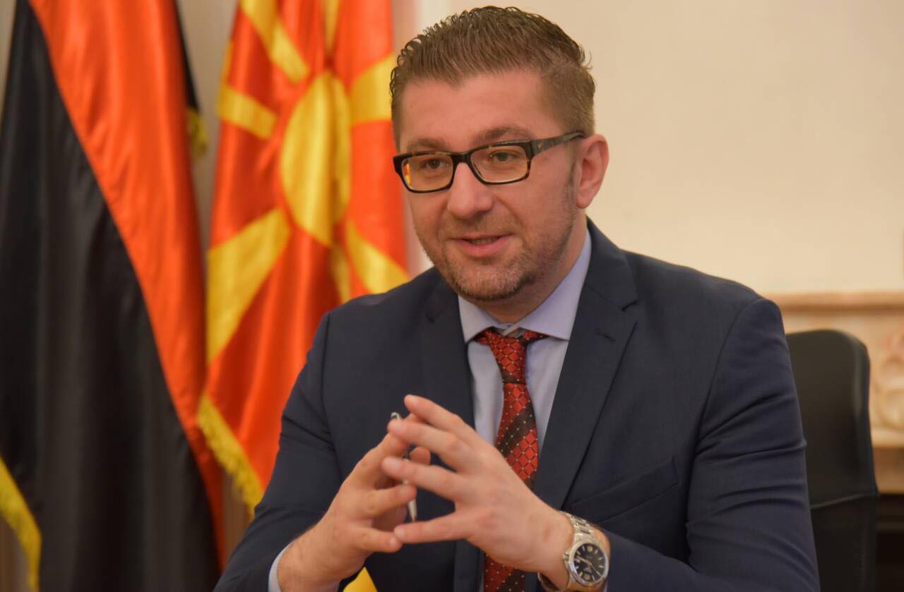 Βόρεια Μακεδονία: Προκλητικός ο πρόεδρος του VMRO – «Θα αποκαλώ την χώρα μου όπως θέλω, η Ελλάδα να πάει στην Χάγη»