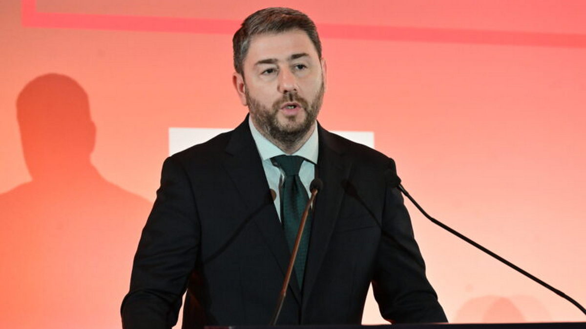 Ανδρουλάκης: Χρειάζεται μια υπεύθυνη, προοδευτική πολιτική και αυτή θέλουμε να ασκήσουμε ως αυριανή κυβέρνηση