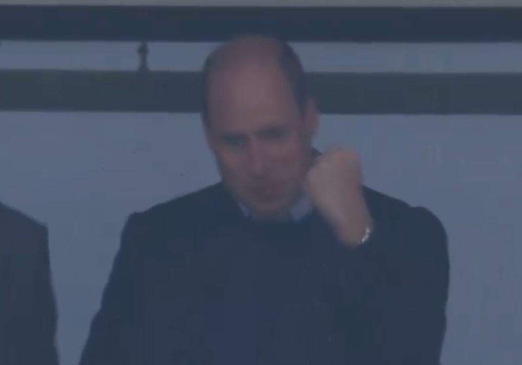 Πρίγκιπας Ουίλιαμ: Η στιγμή που πανηγυρίζει το γκολ της Άστον Βίλα κόντρα στον Ολυμπιακό