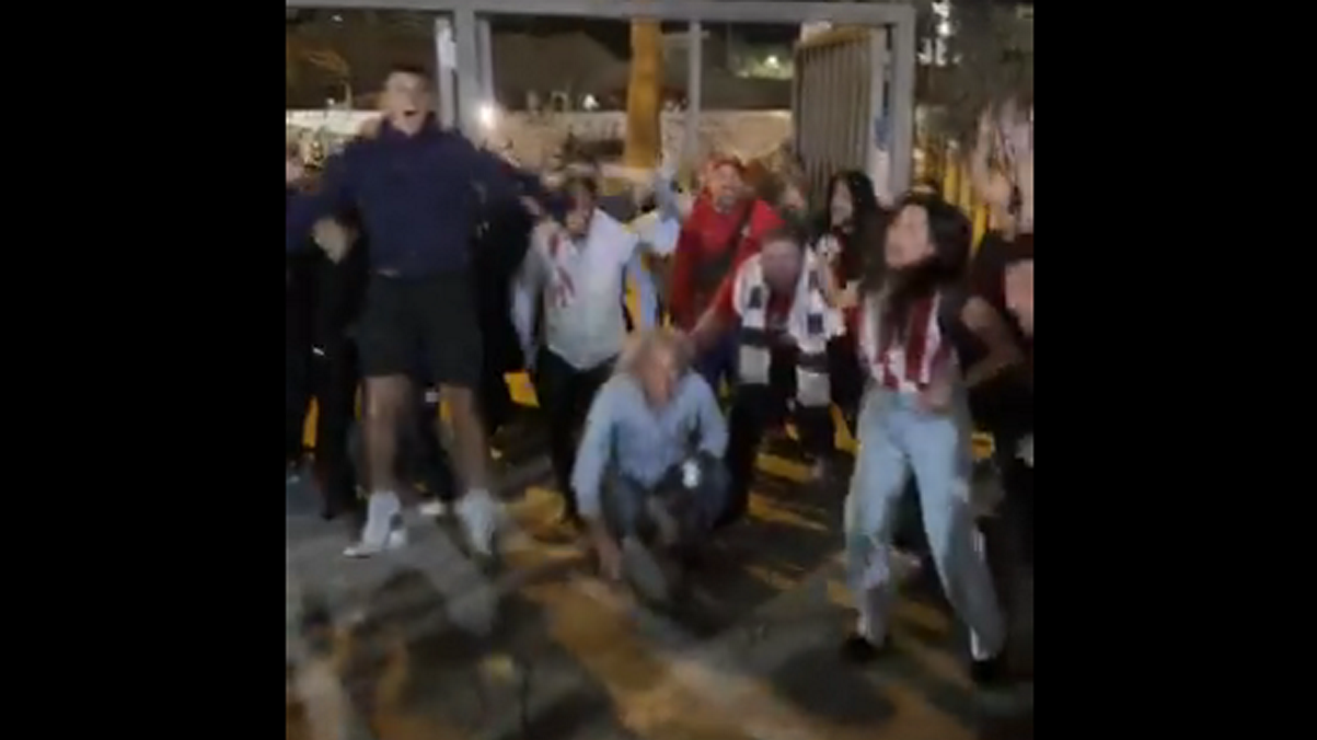 Ολυμπιακός: Η Μπερίλ ΜακΚίσικ ανήρτησε βίντεο με τους πανηγυρισμούς των οπαδών στο Πασαλιμάνι