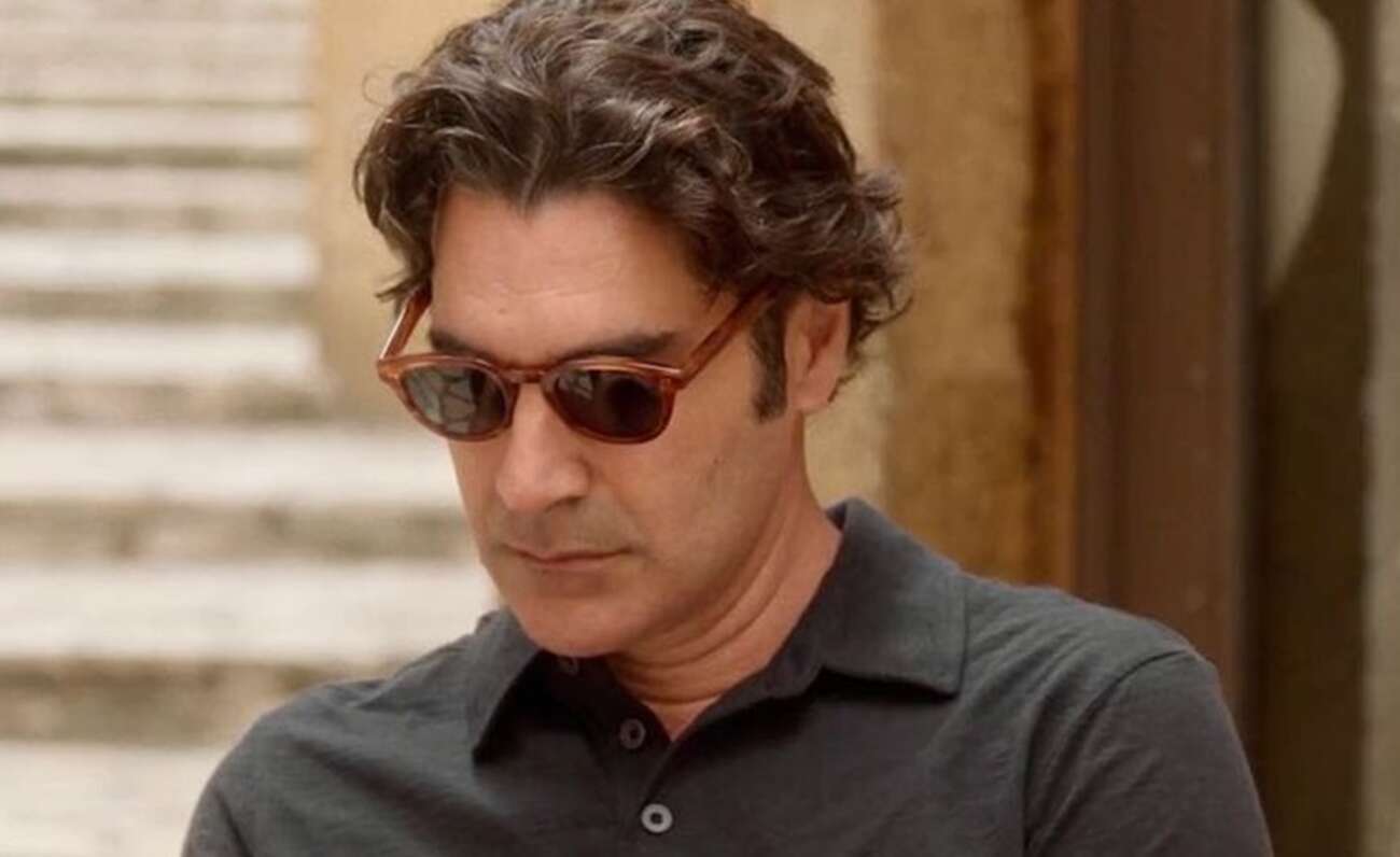 Χριστόφορος Παπακαλιάτης: Σπάνια φωτογραφία με τον αδελφό και τον πατέρα του