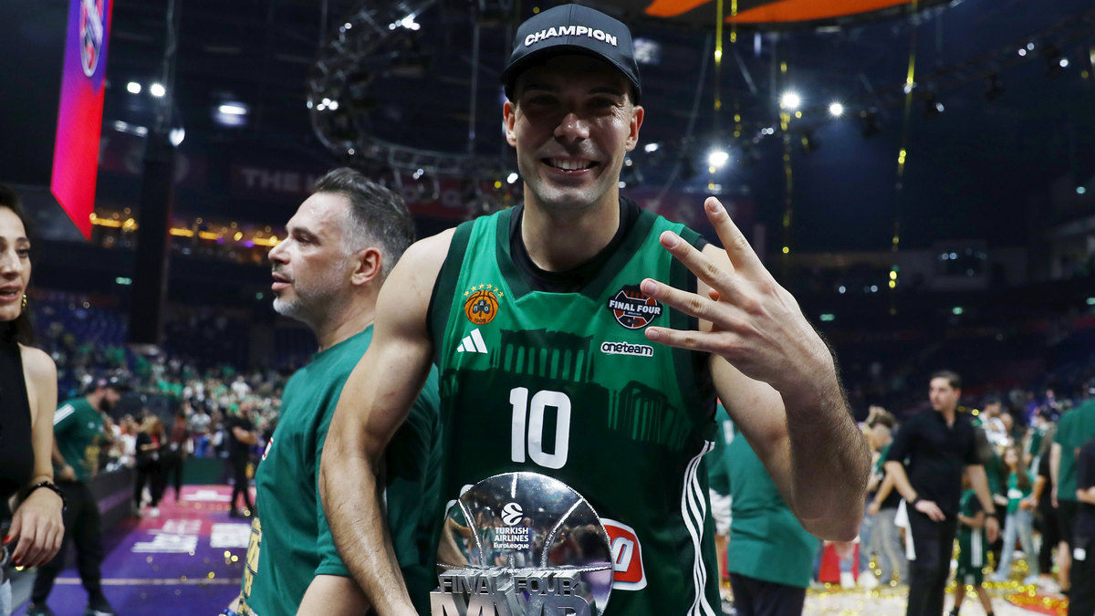 Κώστας Σλούκας: «Το να πας από τον Ολυμπιακό στον Παναθηναϊκό και να πάρεις κούπα είναι η καλύτερη ιστορία»