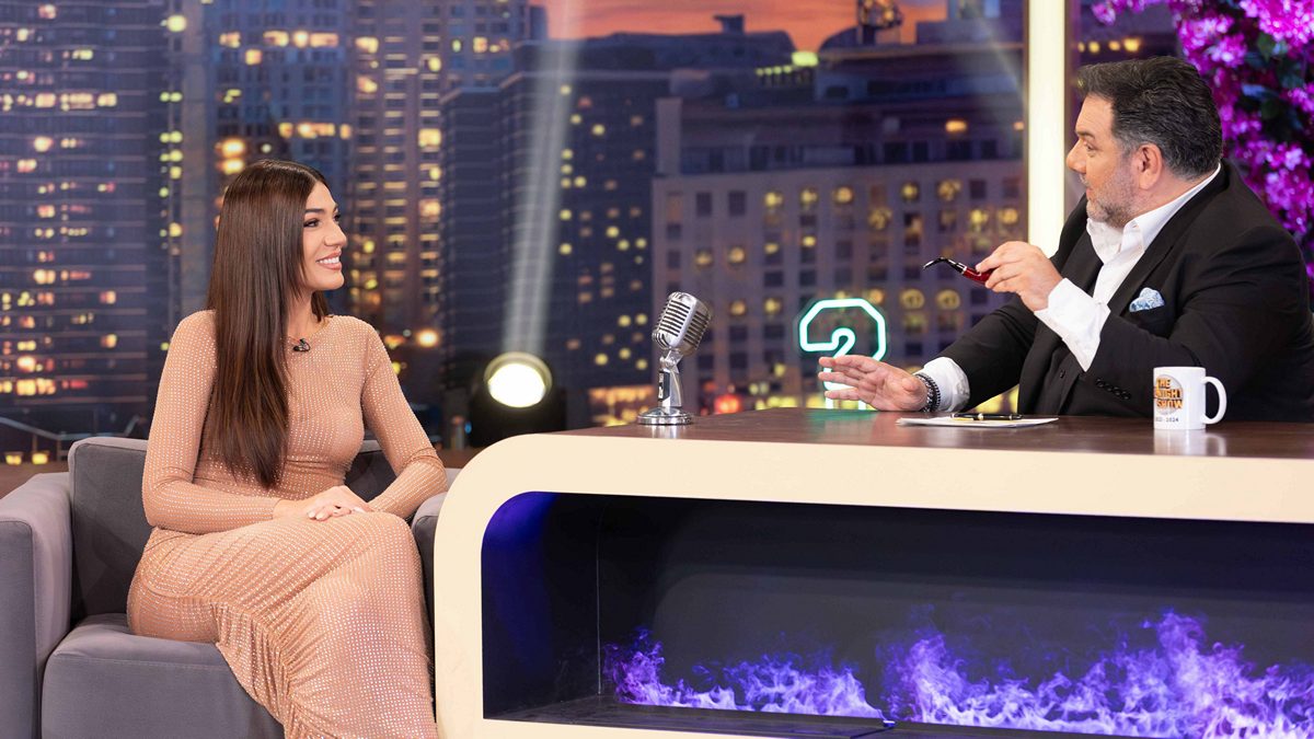 Ήβη Αδάμου: «Ήταν η πρώτη φορά που μου άρεσε πολύ ένας άντρας, ο Μιχάλης ήταν η πρώτη μου σχέση»