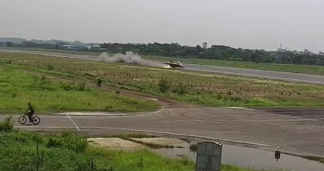 Βίντεο: Καρέ – καρέ η συντριβή μαχητικού – Η φονική φιγούρα σε στυλ «Top Gun»