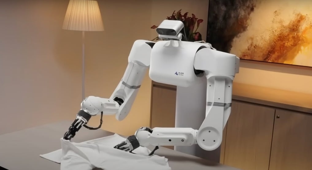 S1: Το ανθρωποειδές ρομπότ που μαγειρεύει και καθαρίζει «πιο γρήγορα από τον άνθρωπο»
