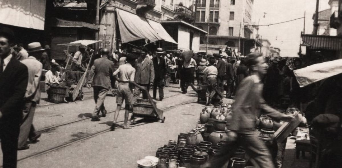 Κουίζ για την παλιά Αθήνα: Αναγνωρίζεις την οδό; Είναι από τις πιο γνωστές