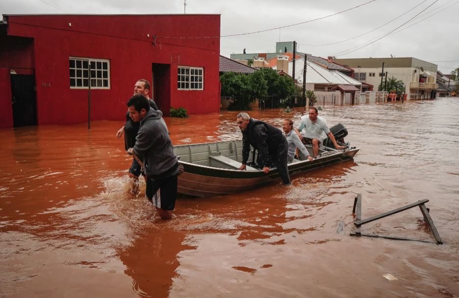 Βραζιλία: Μεγάλες καταστροφές από τις πλημμύρες – Ξεπέρασαν τους 50 οι νεκροί, 70 οι αγνοούμενοι