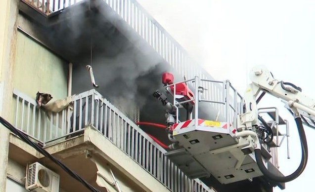 Αγία Παρασκευή: Πώς ξέσπασε η φωτιά που στοίχισε τη ζωή της 70χρονης – Τι εξετάζουν οι Αρχές