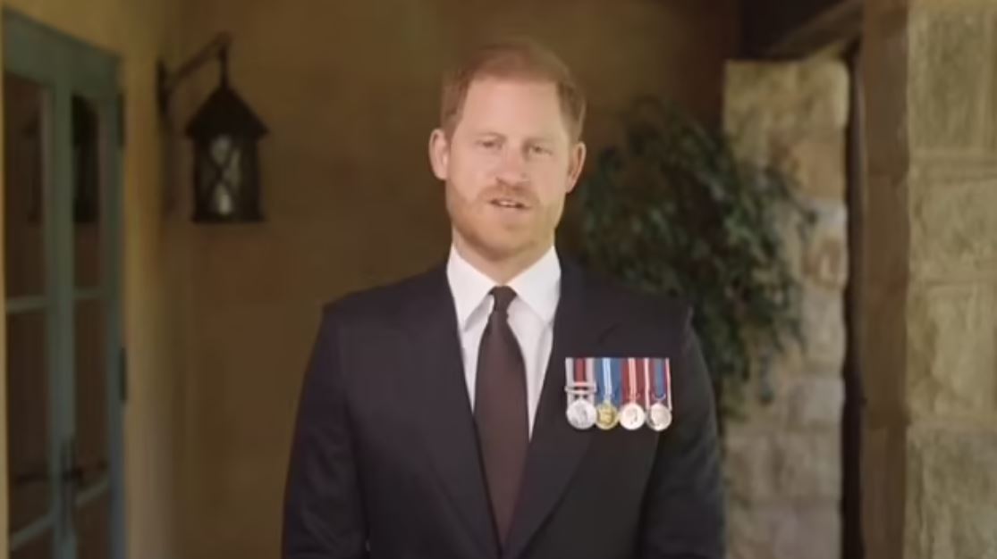 Πρίγκιπας Χάρι: Θα δει τον Κάρολο την άλλη εβδομάδα, αλλά είναι μακρύς και ανηφορικός ο δρόμος της συμφιλίωσης