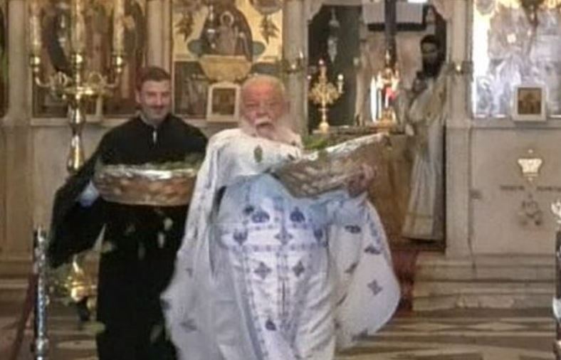 Νάξος: «Σεισμός» στην Πρώτη Ανάσταση στη Μητρόπολη – Δείτε βίντεο