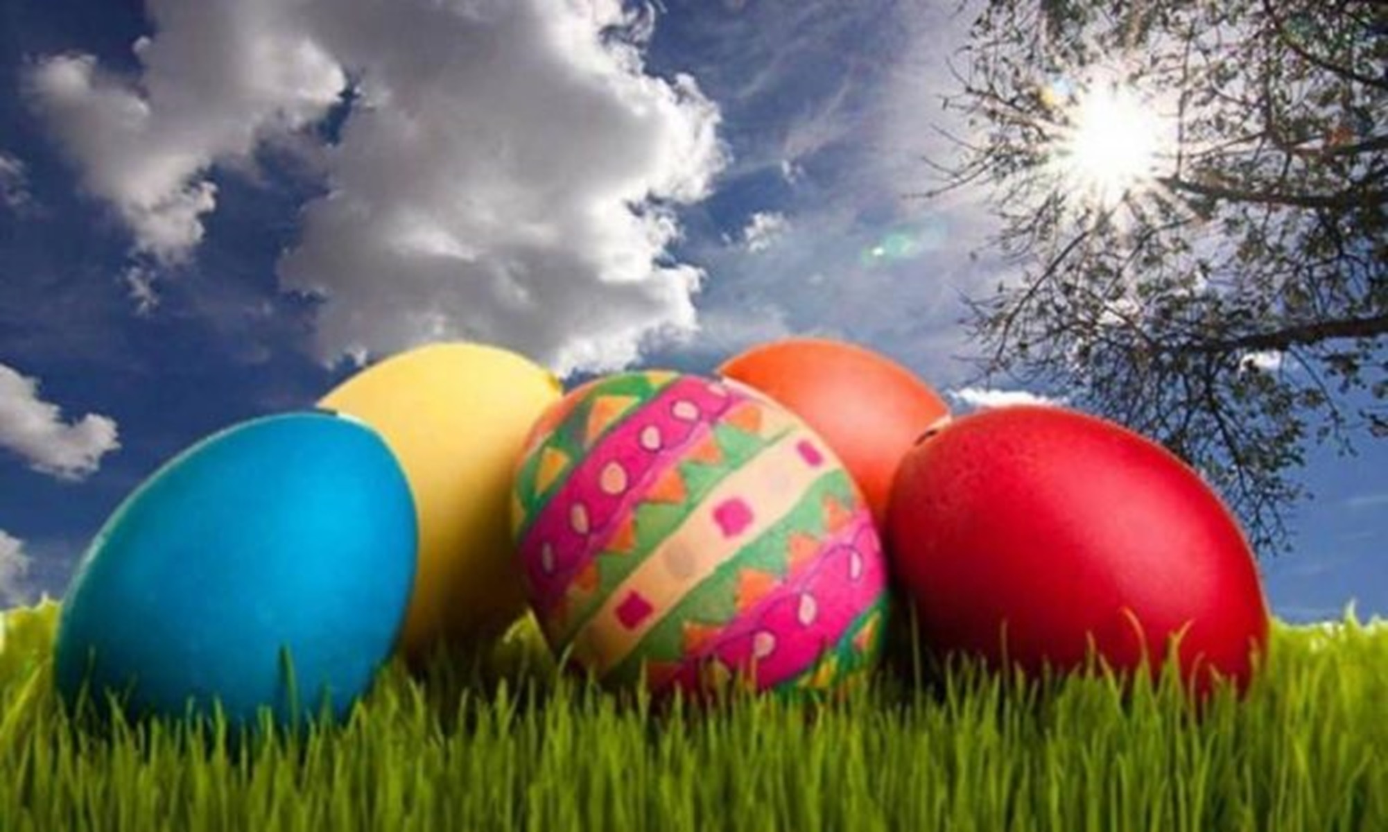 Κυριακή του Πάσχα: Τι γιορτάζουμε – Γιατί σουβλίζουμε αρνί