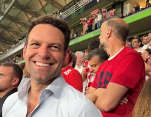 Κασσελάκης στο ΤikTok: Πώς έζησε τον τελικό και τον θρίαμβο του Ολυμπιακού – «Όταν αγωνίζεται η Ελλάδα, όλοι μια γροθιά»