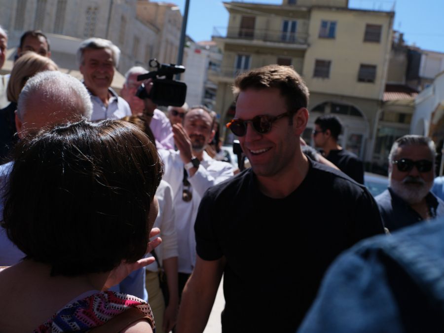 Κασσελάκης για Μητσοτάκη: Κάθε μέρα ξυπνάς εντάξει όταν ένας ηλικιωμένος άνθρωπος έχει σύνταξη πείνας;