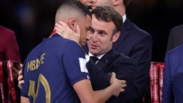 Μακρόν Μπαπέ