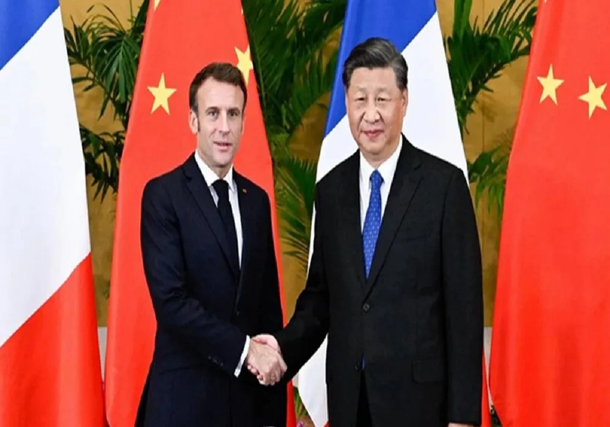 Συνάντηση Μακρόν – Σι Τζινπίνγκ: Στο επίκεντρο οι εμπορικές σχέσεις Γαλλίας και ΕΕ με την Κίνα και οι κρίσεις σε Ουκρανία και Μέση Ανατολή