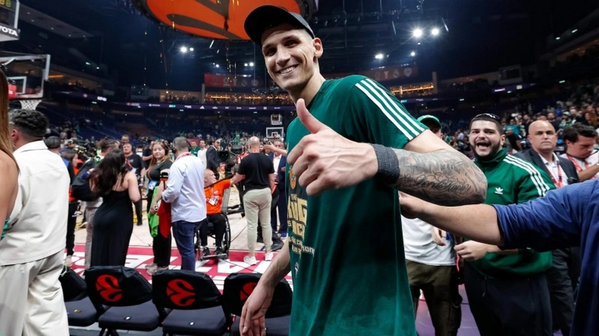 Ντίνος Μήτογλου: «Είναι ένα όνειρο – Κανείς δεν μας πίστευε – Από σήμερα είμαι πρωταθλητής Ευρώπης»