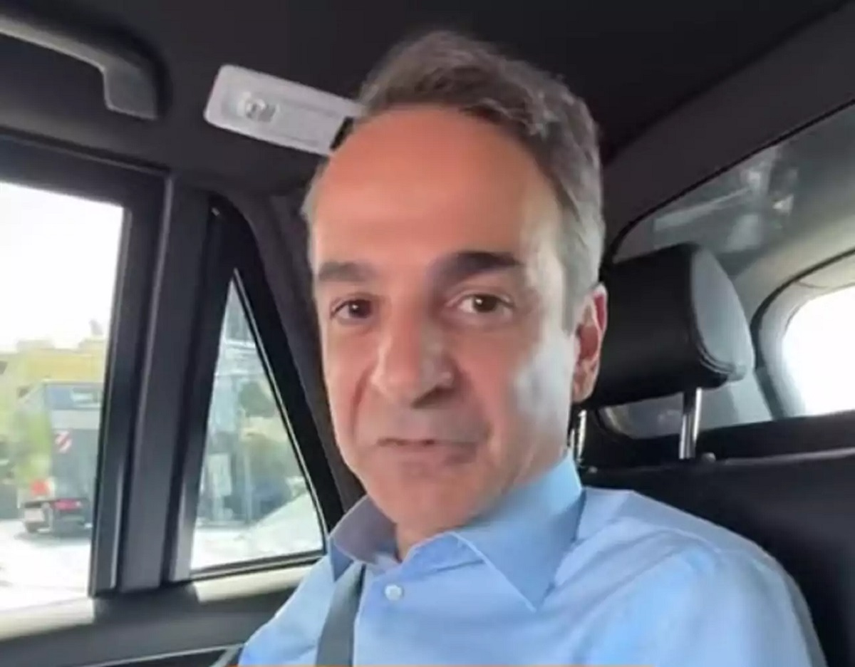 Νέο βίντεο Μητσοτάκη στο TikTok: «21 και σήμερα» – Πώς απαντά στις θεωρίες συνομωσίας ότι απήχθη στην Ουγκάντα