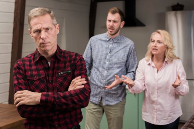 8 Ανησυχητικά σημάδια που μαρτυρούν ότι η οικογένειά σας δεν σας σέβεται