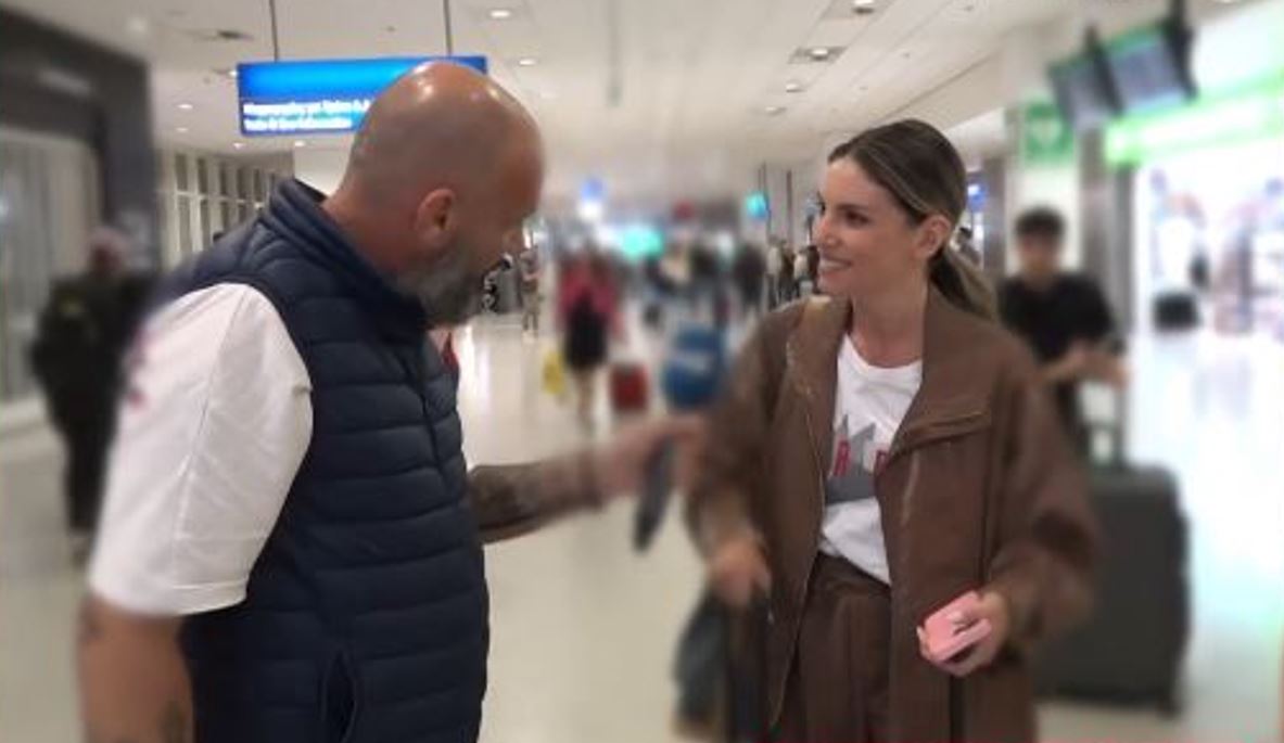 Αθηνά Οικονομάκου