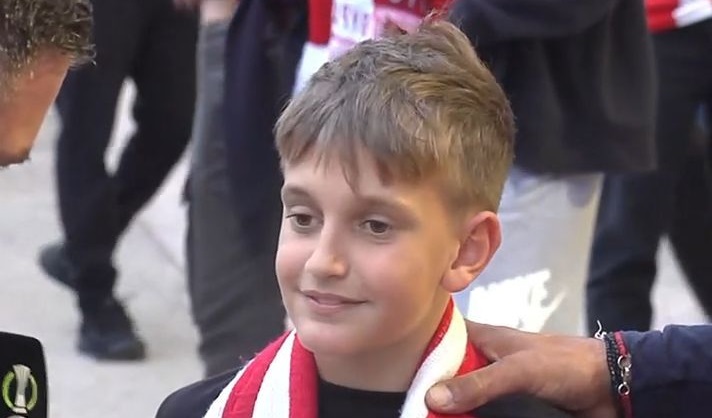 Ολυμπιακός Άστον Βίλα πιτσιρικάς