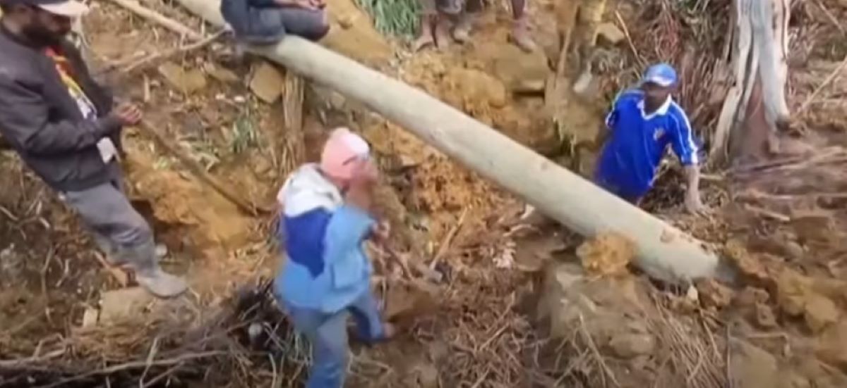 Παπούα Νέα Γουινέα: Φόβοι για πάνω από 670 νεκρούς μετά την κατολίσθηση