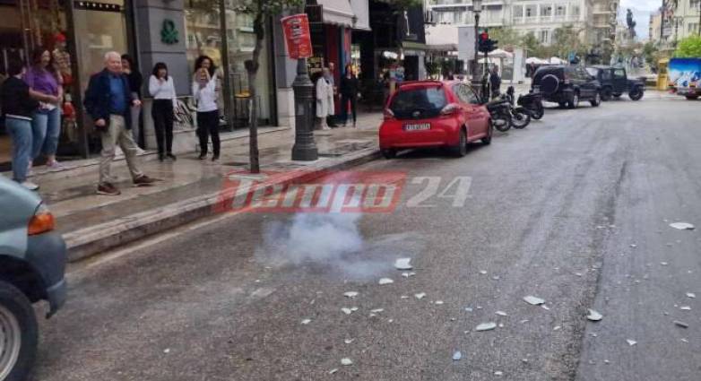 Σείστηκε η Πάτρα στην πρώτη Ανάσταση: Καταστηματάρχες έσπασαν λάμπες και έριξαν δεκάδες κροτίδες – ΒΙΝΤΕΟ