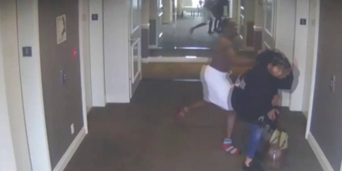 Βίντεο ντοκουμέντο: Ο ράπερ Sean “Diddy” Combs επιτίθεται στην σύντροφό του