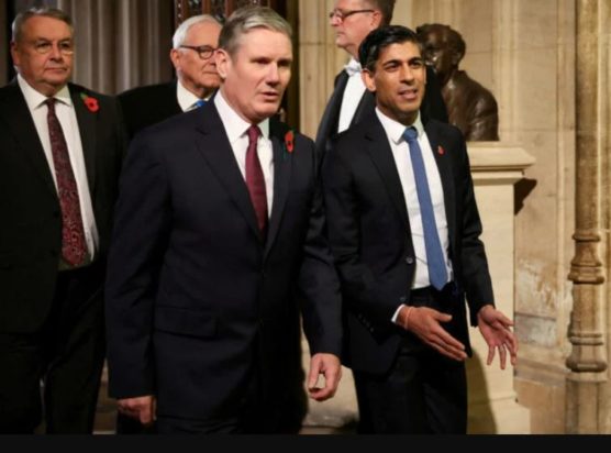 Βρετανία: Ντιμπέιτ μεταξύ Σούνακ και Στάρμερ