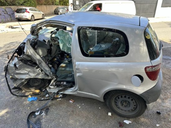 Καβούρι: Δυστύχημα με ανατροπή αυτοκινήτου – Νεκρός ο 37χρονος οδηγός