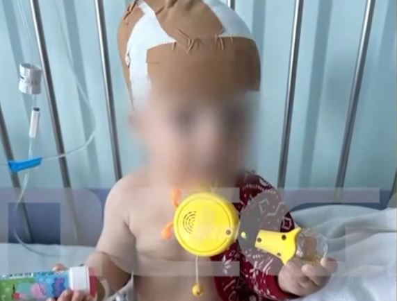 Νέα Σμύρνη: Χειρουργήθηκε το μωρό μετά την επίθεση από τον σκύλο – «Δεν θα μείνει ξανά στο ίδιο περιβάλλον με το παιδί», λέει ο πατέρας