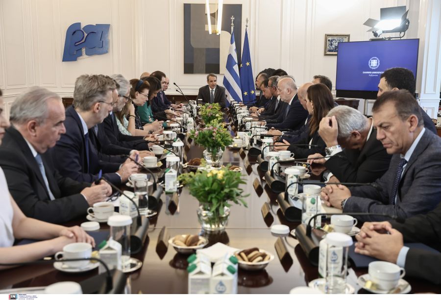 Μητσοτάκης υπουργικό