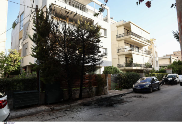 μολότοφ έξω από το σπίτι της Προέδρου του Αρείου Πάγου