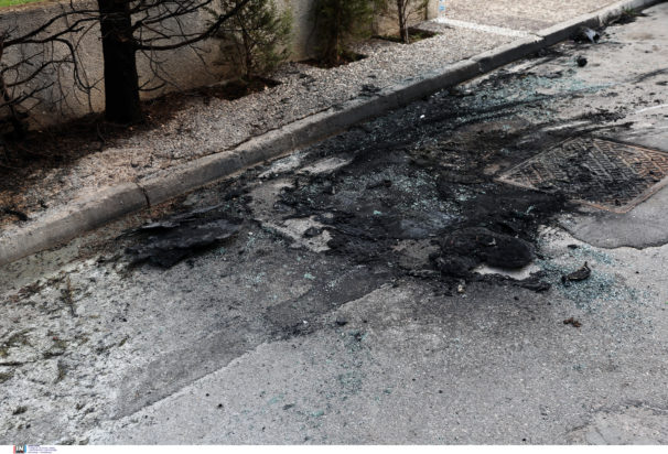 μολότοφ έξω από το σπίτι της Προέδρου του Αρείου Πάγου