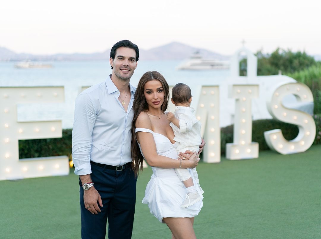 Ελένη Φουρέιρα: Δημοσίευσε τις φωτογραφίες από τη βάπτιση του γιου της