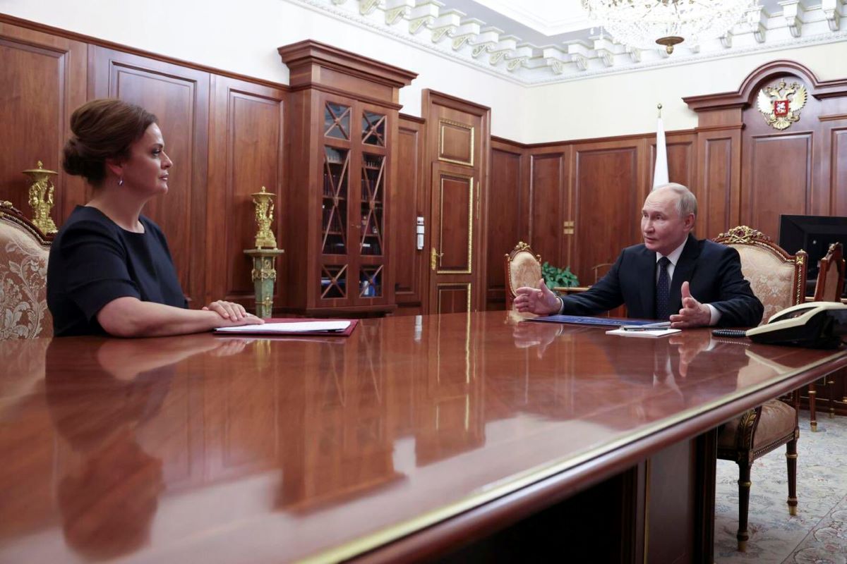 Πούτιν: Απέλυσε και τους 4 υφυπουργούς Άμυνας – Διόρισε την ανιψιά του