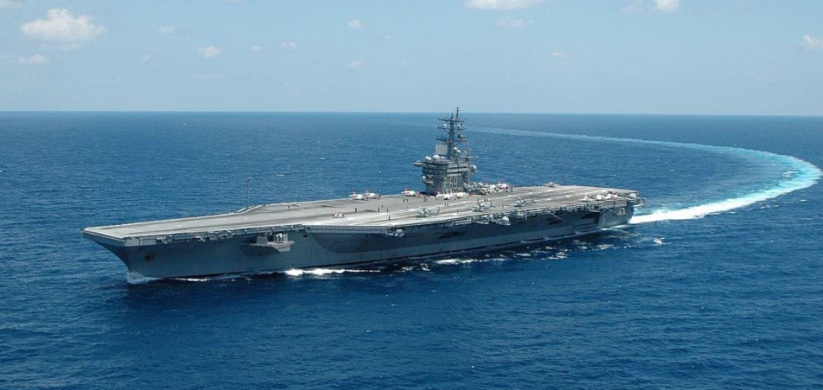 αμερικανικό αεροπλανοφόρο Eisenhower