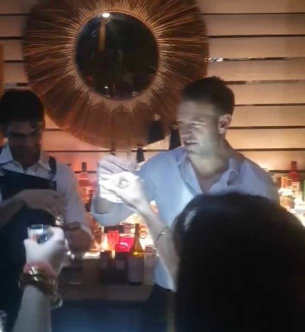 Κασσελάκης- Πάτρα- μπαρ