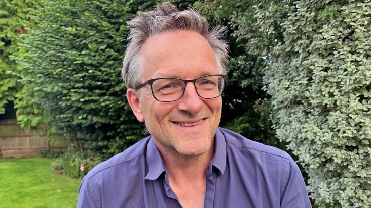 Michael Mosley Παρουσιαστής BBC Σύμη