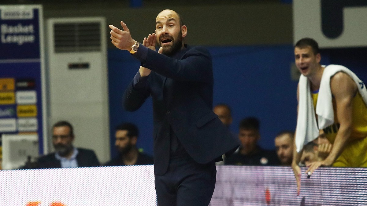 Βασίλης Σπανούλης: Τέλος από τον πάγκο του Περιστερίου