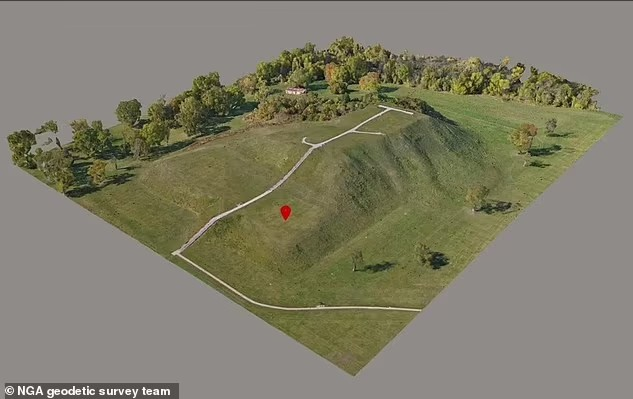 Η εναέρια έρευνα της Cahokia Mounds διεξήγαγε αερογέφυρες σε πάνω από 490 στρέμματα του χώρου, η μεγαλύτερη ενιαία περιοχή που έχει ποτέ ερευνήσει η NGA μέσω drone με τεχνολογία LiDAR. Τα δεδομένα αυτά χρησιμοποιήθηκαν επίσης για την κατασκευή ενός φωτογραμμετρικού 3D μοντέλου θεμελίωσης πλέγματος του Τύμβου των Μοναχών (πάνω)