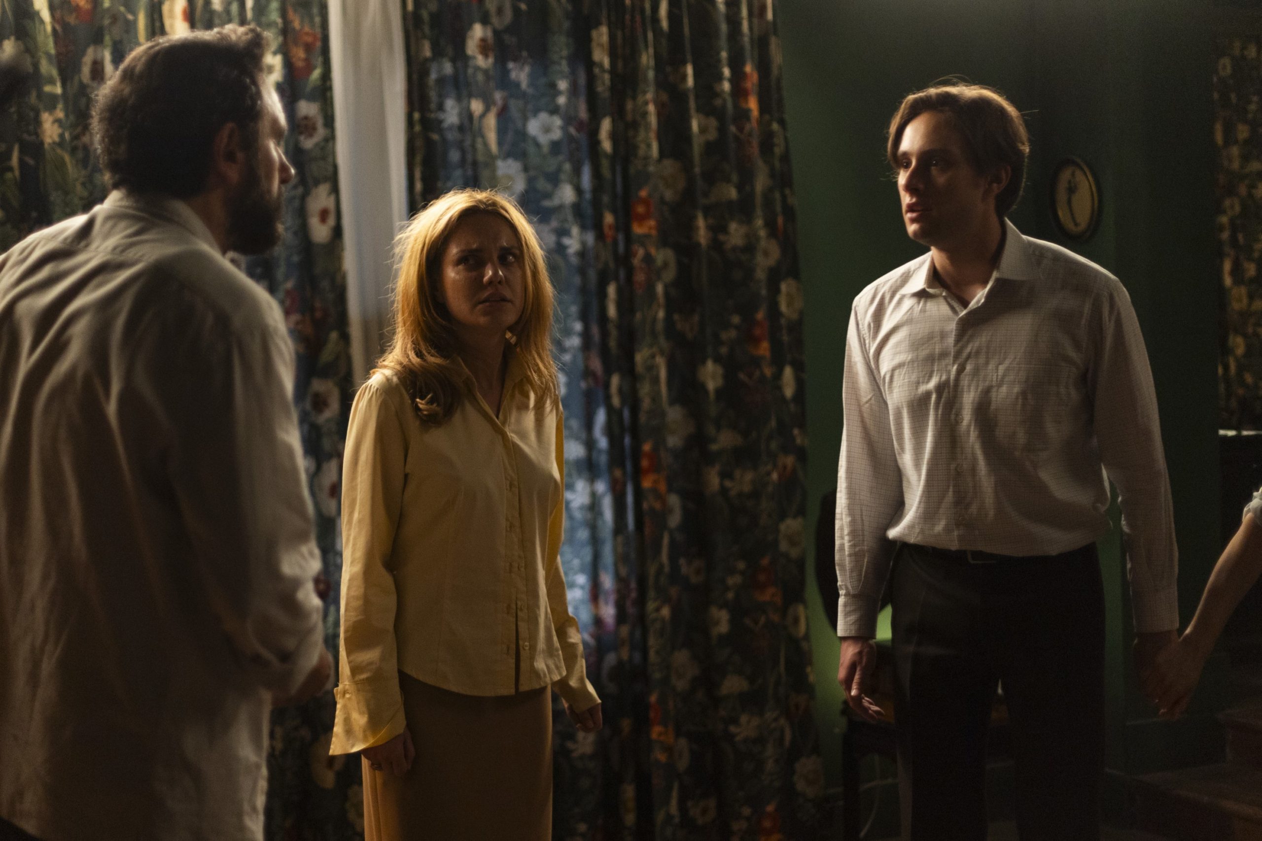 Το προξενιό της Ιουλίας: Η ώρα της αλήθειας έφθασε – Όλα αποκαλύπτονται στα δύο τελευταία επεισόδια