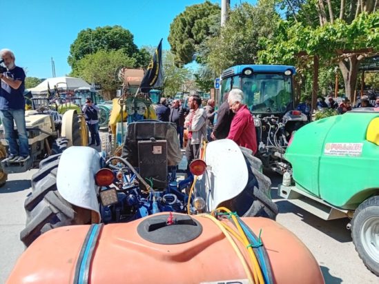 Οι αγρότες βγάζουν στις Ευρωεκλογές τα τρακτέρ στους δρόμους