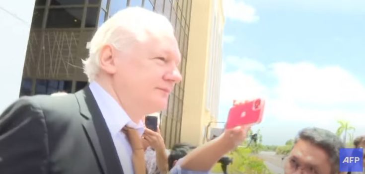 Τζούλιαν Ασάνζ