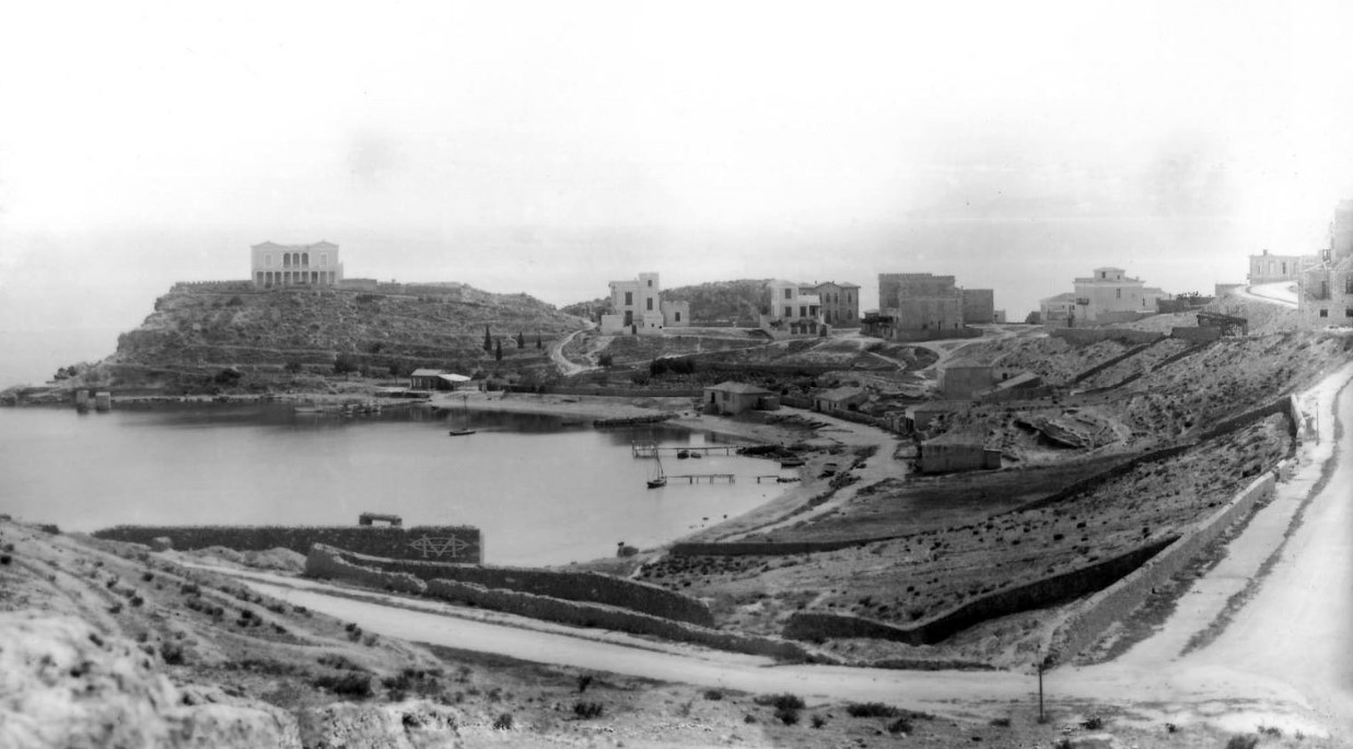 Κουίζ για την παλιά Αθήνα: Αναγνωρίζεις το λιμάνι; Είναι από τα πιο πολυσύχναστα