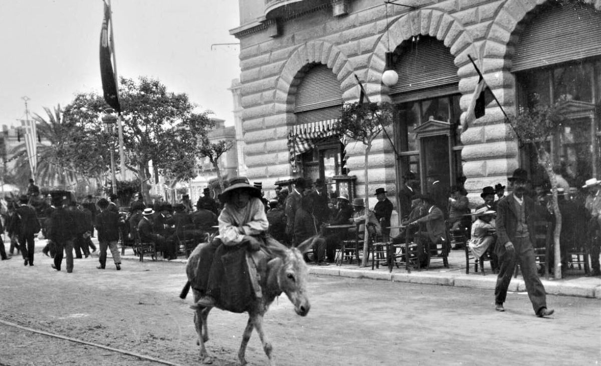 Κουίζ για την παλιά Αθήνα: Αναγνωρίζεις τον δρόμο; Έχεις περάσει σίγουρα από εκεί